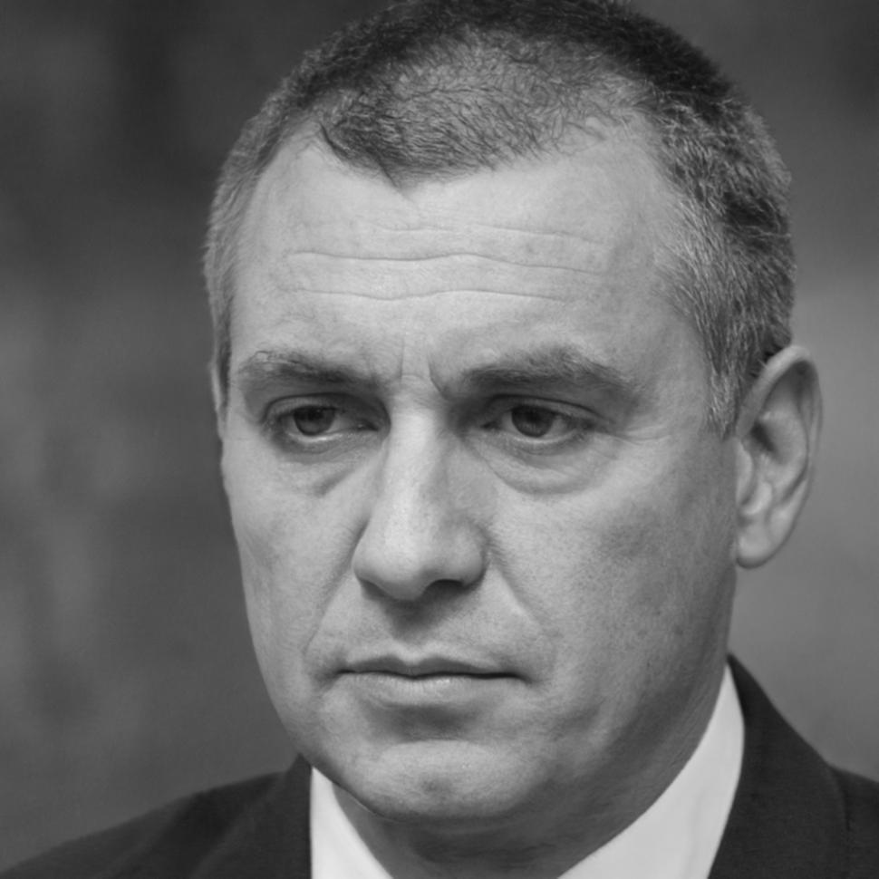 Rodrigo Mendoza, Director Financiero